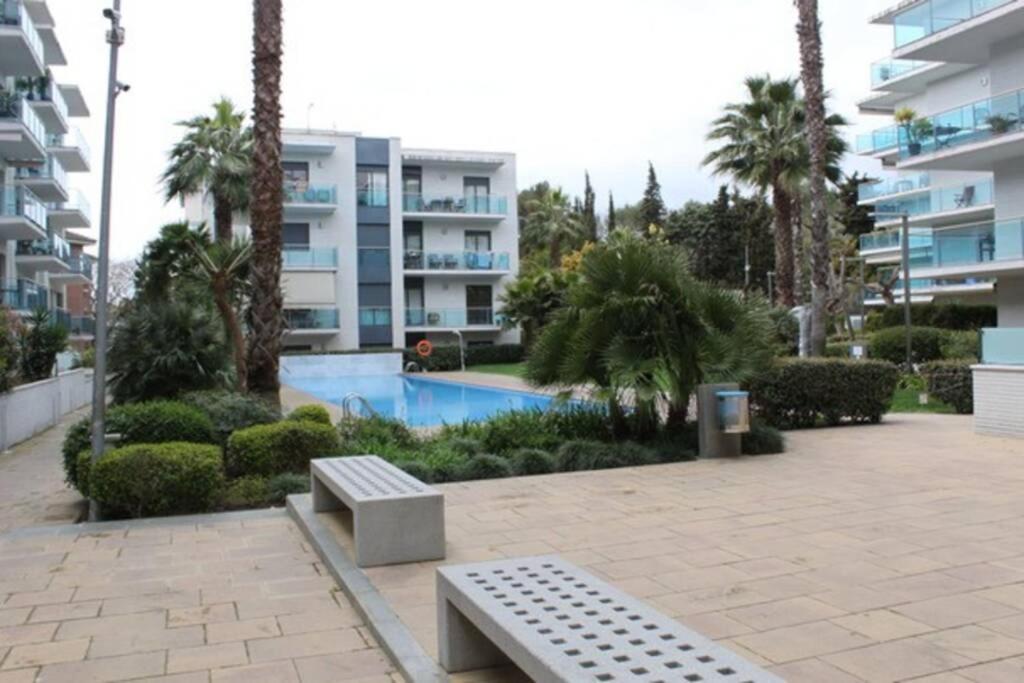 Apartamento Con Piscina Y Parking En Lloret De Mar Apartment Ngoại thất bức ảnh