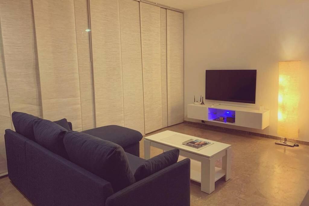 Apartamento Con Piscina Y Parking En Lloret De Mar Apartment Ngoại thất bức ảnh