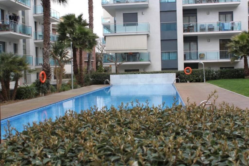 Apartamento Con Piscina Y Parking En Lloret De Mar Apartment Ngoại thất bức ảnh