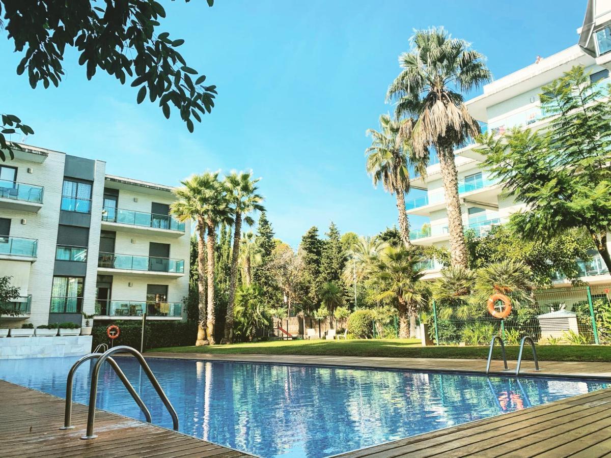 Apartamento Con Piscina Y Parking En Lloret De Mar Apartment Ngoại thất bức ảnh