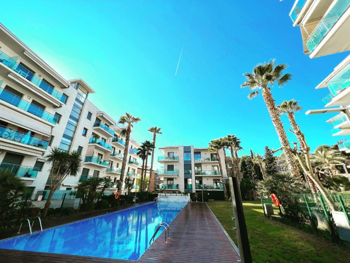 Apartamento Con Piscina Y Parking En Lloret De Mar Apartment Ngoại thất bức ảnh